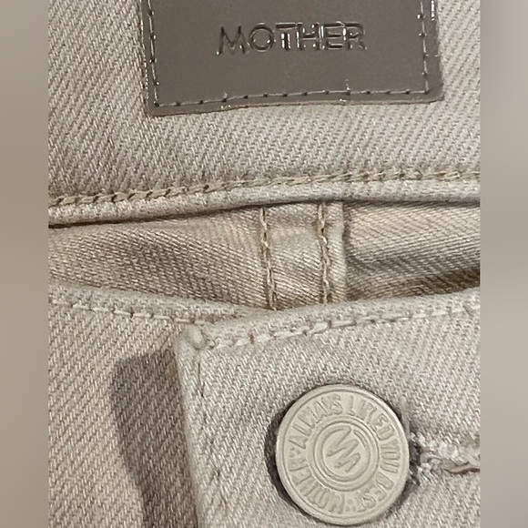 NWT Mother Weekender Flare Jeans Fog Beige Size 28 Frayed Hem Premium Denim - Picture 5 of 15